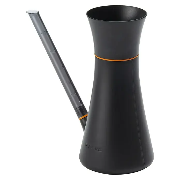 Fiskars Gießkanne - Schwarz, 1,2 l - Elegante, schwarze Fiskars Gießkanne mit langem Auslauf für präzises Gießen. Ideal für Zimmerpflanzen.