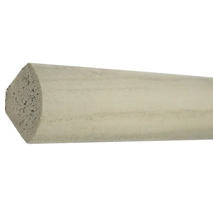 Döllken Viertelstab - 200 cm x 12 mm x 12 mm, Kunststoff, Esche Grau - Nahaufnahme einer Viertelstab-Holzleiste, die für dekorative Zwecke oder zur Abdeckung von Fugen in Innenräumen verwendet wird.
