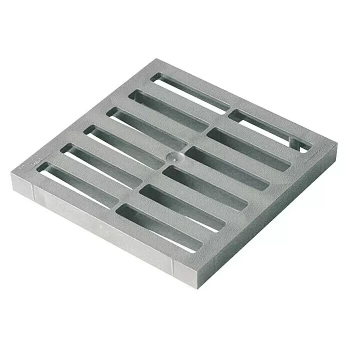 Marley Abdeckrost - L x B: 200 x 200 mm, PVC - Quadratischer Abflussrost aus grauem Metall mit Schlitzen.