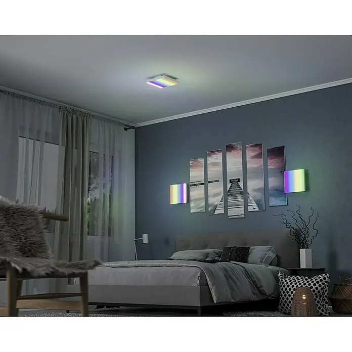 Paulmann LED-Panel Velora Rainbow - 16 W, L x B x H: 29,5 x 29,5 x 6,4 cm, Weiß, RGBW - Modernes Schlafzimmer mit einem farbwechselnden LED Deckenpanel, das eine angenehme Atmosphäre schafft.