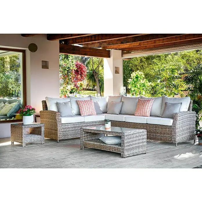 Mesa auxiliar de jardín Gotland - L x An x Al: 111 x 56 x 41 cm, Beige - Elegante conjunto de muebles de exterior de ratán gris con cojines cómodos y mesa de centro de cristal.