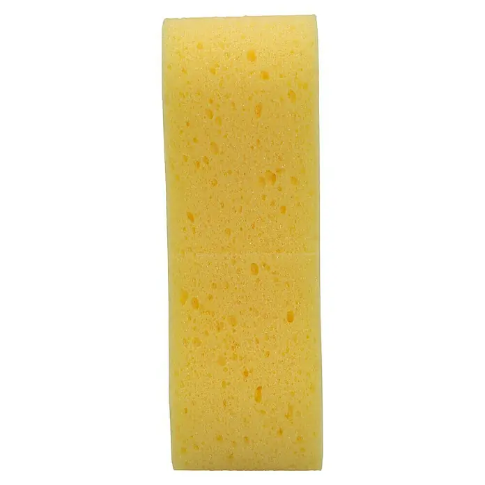 Nigrin Autoschwamm Super Soft - 19 x 14 mm - Nahaufnahme eines gelben Schwamms mit vielen Löchern, der für Reinigungsarbeiten im Haushalt verwendet wird. Perfekt zum Abwaschen und Putzen!