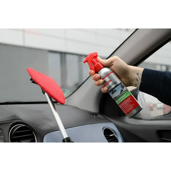 Nigrin Anti-Beschlag-Spray - 300 ml - Reinigung eines Autoscheibe mit Nigrin Anti-Beschlag Spray für klare Sicht und verbesserte Sicherheit bei jedem Wetter.