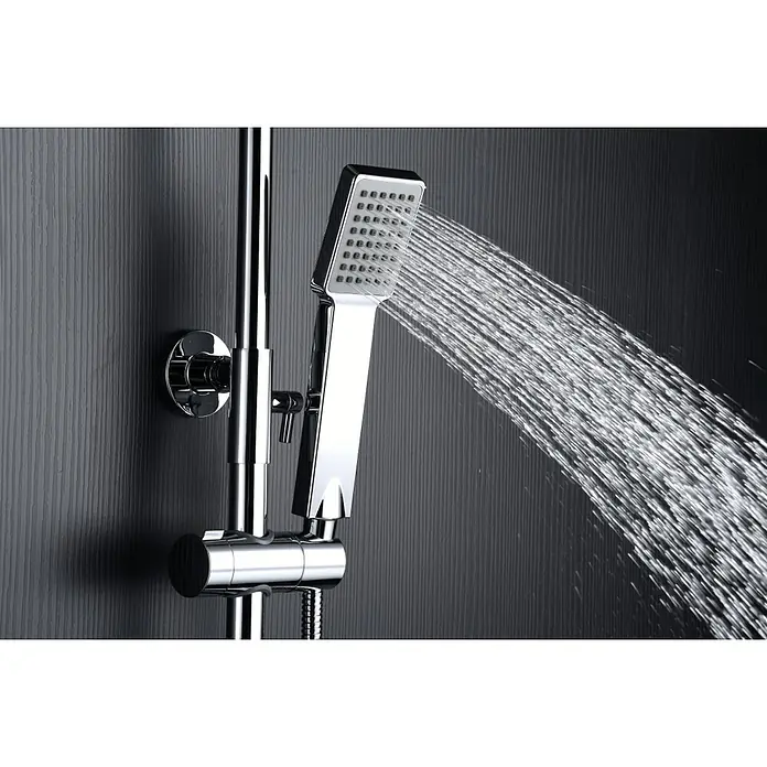 Imex Art Sistema de ducha - Grifo termostático, Cromo - Accesorio de cabezal de ducha cuadrado con agua corriente, sobre un fondo gris.