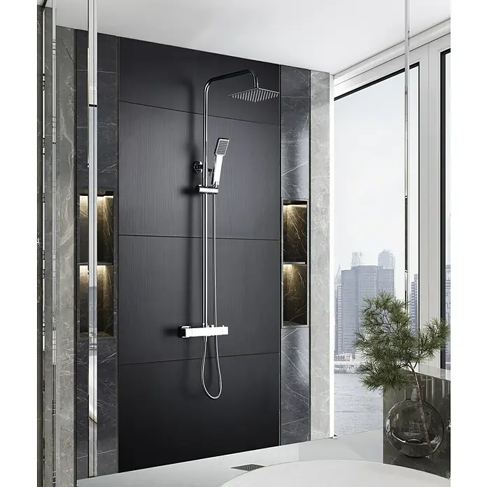 Imex Art Sistema de ducha - Grifo termostático, Cromo - Conjunto de ducha moderno con rociador superior y ducha de mano en cromo frente a una pared oscura con detalles de mármol. Diseño elegante.