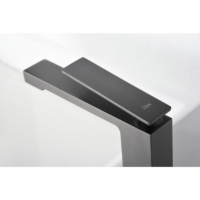 Imex Pisa Grifo de lavabo alto (Black gun) | BAUHAUS