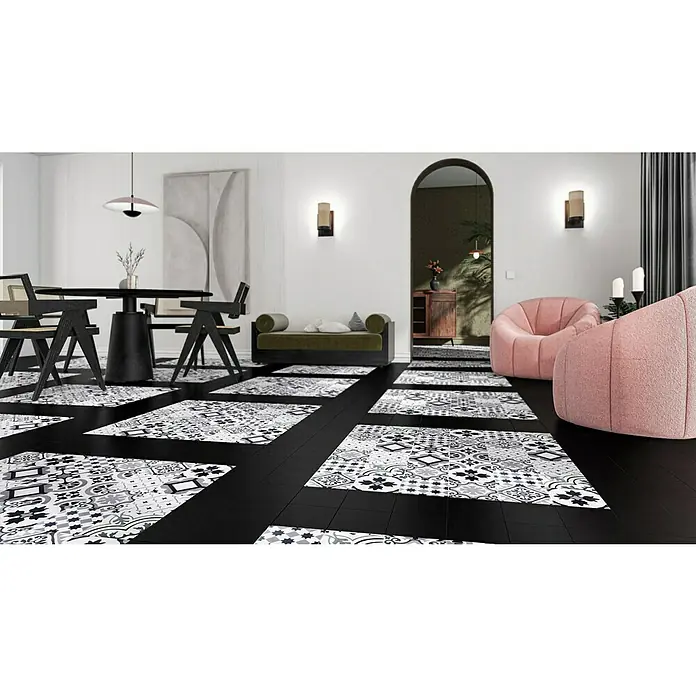 Modern Style Feinsteinzeugfliese Mistral - 15 x 15 cm, Schwarz/Grau, Matt - Elegantes Wohnzimmer mit auffälligem Bodenbelag, der schwarz-weiße Fliesenmuster stilvoll kombiniert. Ein modernes Design für ein ansprechendes Ambiente.