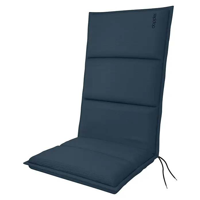 Doppler Sitzauflage Hochlehner City - Dunkelblau, L x B x H: 119 x 48 x 6 cm, Polyester - Ein tiefblauer Doppler-Stuhlkissen mit vertikalen Steppnähten bietet Komfort und Stil für Ihre Gartenmöbel. Ideal zum Entspannen im Freien.