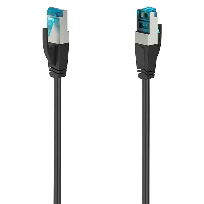 Hama Netzwerk-Kabel CAT-6a - Länge: 0,25 m, Schwarz, RJ45-Stecker, Bis zu 10 Gbit/s - Abbildung eines schwarzen Ethernet-Kabels mit blauem RJ45-Stecker. Geeignet für schnelle und stabile Netzwerkverbindungen.