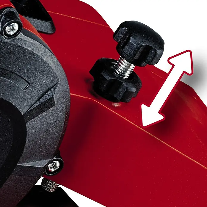 Einhell Sägekettenschärfgerät GC-CS 85 E - Mit Tiefenbegrenzung, Kettenspannvorrichtung, inklusive Schleifscheibe - Detailaufnahme einer roten Einhell-Maschine mit Schraube und Pfeil, die die Einstellbarkeit des Geräts hervorhebt.