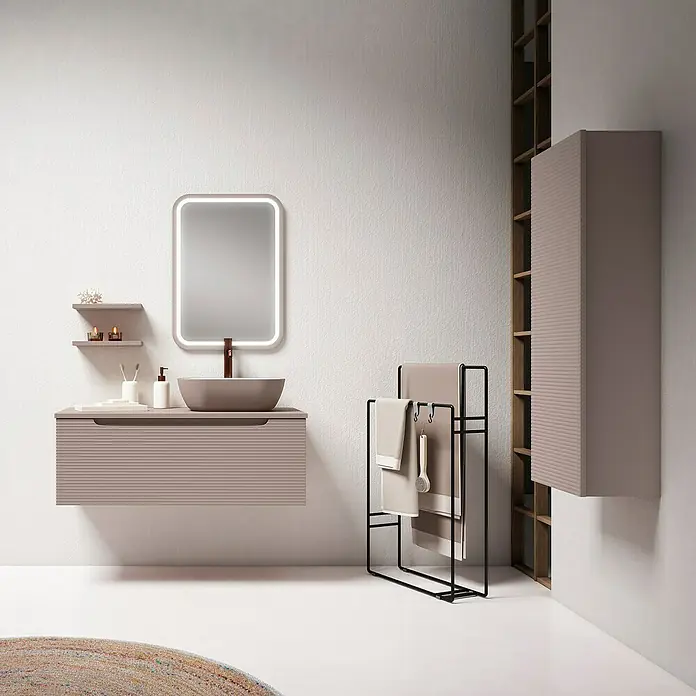 Mueble bajo de lavabo Urban Mini - An x Pr x Al: 80 x 45 x 35 cm, Rosa arena - Interior de baño moderno con tocador con lavabo, espejo iluminado, toallero y armario alto para un ambiente elegante.