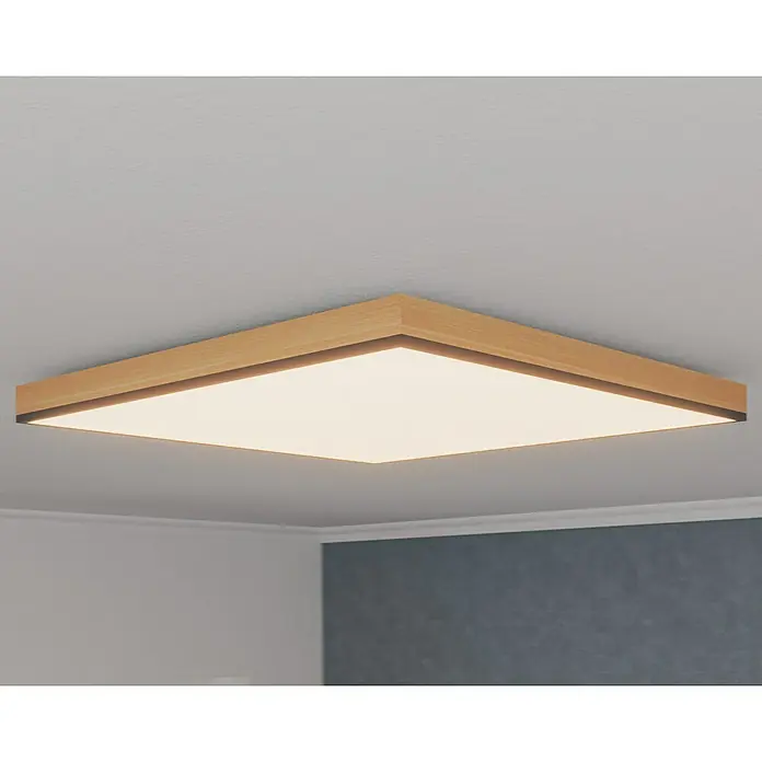 Globo Doro Panel LED - 36 W, 59 x 59 cm, Marrón, Blanco cálido - Esta toma muestra una lámpara de techo LED cuadrada con marco de madera, que proporciona un ambiente luminoso y moderno.