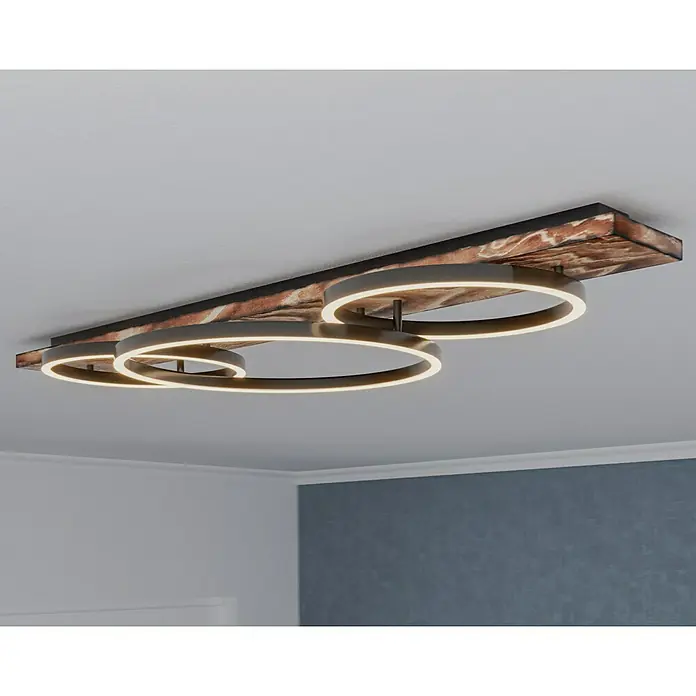 Eglo Boyal LED-Deckenleuchte - 37,5 W, 101 x 40 x 9,5 cm, Schwarz/Holz rustikal, Warmweiß, Anzahl Leuchtmittel: 3 Stk. - Eine moderne Deckenleuchte mit drei Ringen und einer hölzernen Basis, die ein stilvolles und helles Ambiente schafft.