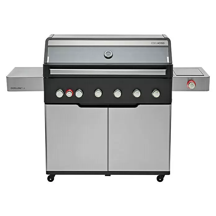 Edelheiss Gasgrill Exzellenz 1.6 - Grillfläche (B x T): 103 x 45,5 cm, 25,2 kW, Anzahl Brenner: 6 Stk. - Ein großer, moderner Gasgrill aus Edelstahl und Schwarz mit Seitenablagen, mehreren Bedienknöpfen und zwei Schranktüren darunter.