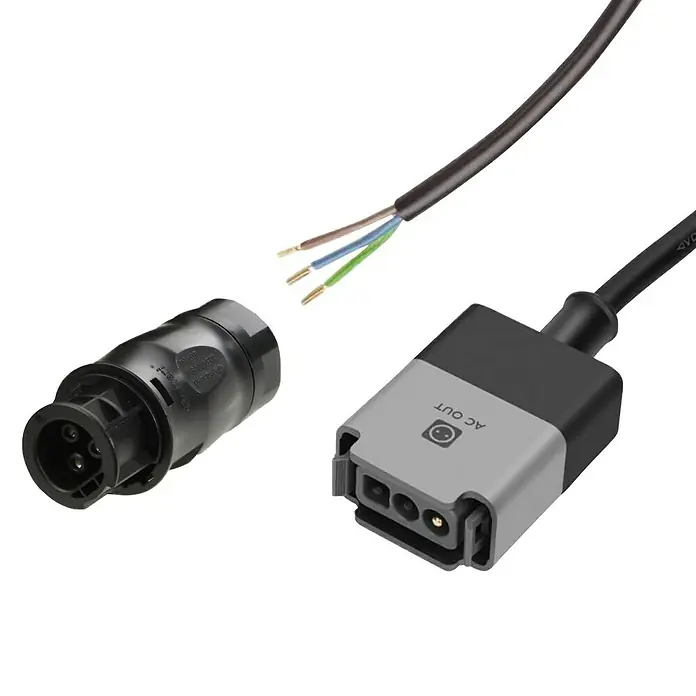 EcoFlow Verbindungskabel - Kabellänge: 1,5 cm - Ein dreiphasiger Stromstecker und ein AC-Ausgangsstecker mit Kabeln. Stromversorgungslösung für verschiedene Anwendungen.