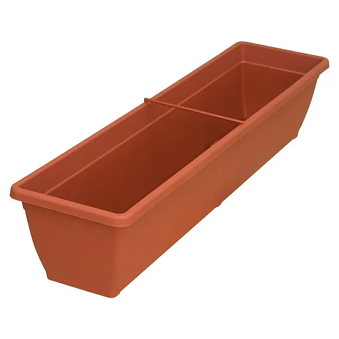 Geli Balkonkasten Toscana - Max. Außenlänge: 80 cm, Terracotta - Aufnahme eines länglichen Pflanzgefäßes aus Terrakotta, das durch eine mittig platzierte Halterung weiter unterteilt ist.
