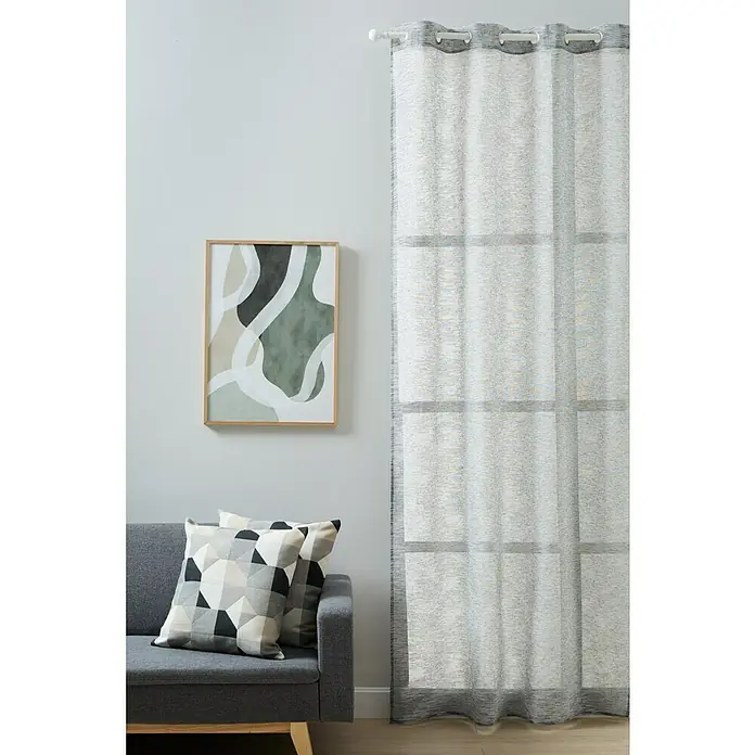 Cortina con ollaos Diego - An x Al: 140 x 250 cm, Gris - Vista de una cortina gris con sistema de anillas, que deja pasar la luz suavemente y crea un ambiente moderno.