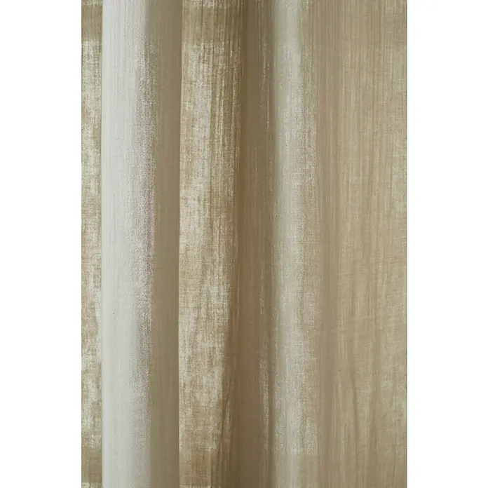 Cortina con ollaos Bambula Elia - An x Al: 200 x 260 cm, Taupe, Materiales naturales - Primer plano de cortinas de lino beige, que ofrecen una elegancia sencilla y un aspecto natural para cualquier diseño de interiores.