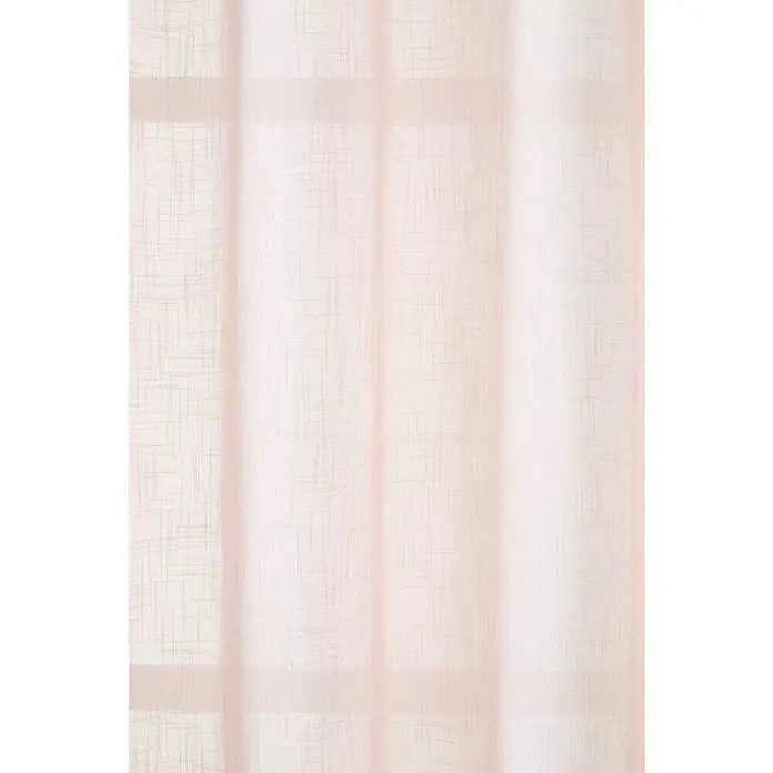 Visillo para ventana Kyos - 200 x 270 cm, 100% poliéster, Rosa - Primer plano de una delicada cortina rosa claro, que filtra suavemente la luz y crea un ambiente aireado y elegante.