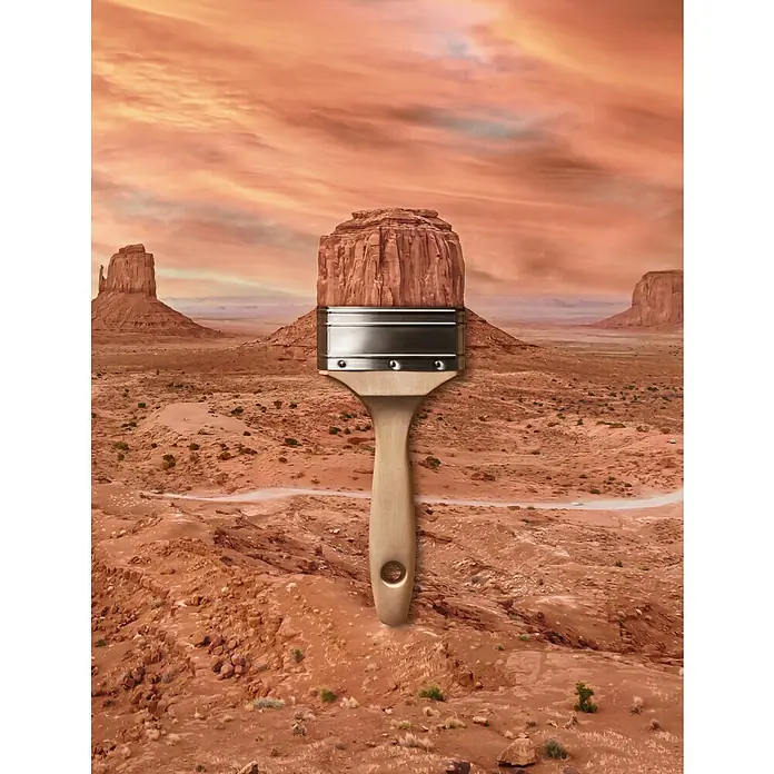 SCHÖNER WOHNEN-Farbe Wandfarbe Trendfarbe - Arizona, Matt, 1 l, Konservierungsmittelfrei - Wüstenlandschaft mit Pinsel. Der Pinsel ist detailreich gestaltet und verleiht dem Bild eine künstlerische Note. Das Kunstwerk fängt die Schönheit der Natur ein.