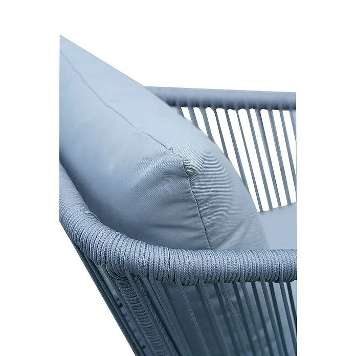 Sunfun Conjunto de muebles Clarissa - 3 pzs., Aluminio/Cuerda sintética, Antracita/gris - Primer plano de una silla de exterior gris con un cojín suave, combinando comodidad y estilo para la relajación al aire libre.