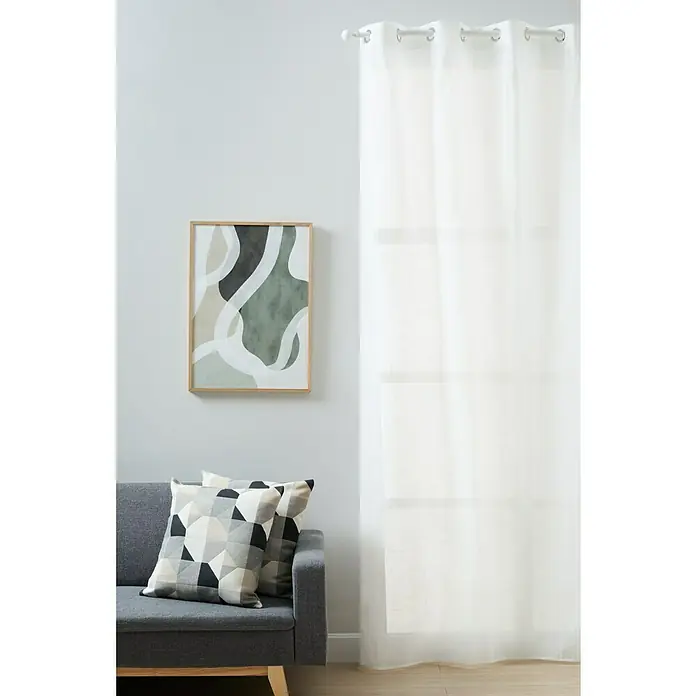 Cortina con ollaos Liso - An x Al: 150 x 260 cm, Blanco - Una elegante cortina blanca y translúcida cuelga frente a una ventana, proporcionando luz suave y privacidad a la habitación.