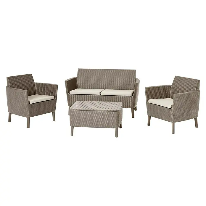 Keter Conjunto de muebles Salemo - 4 pzs., Polipropileno, Taupé - Esta imagen muestra un juego de patio, con dos sillones, un sofá y una mesa de centro, perfecto para relajarse al aire libre.