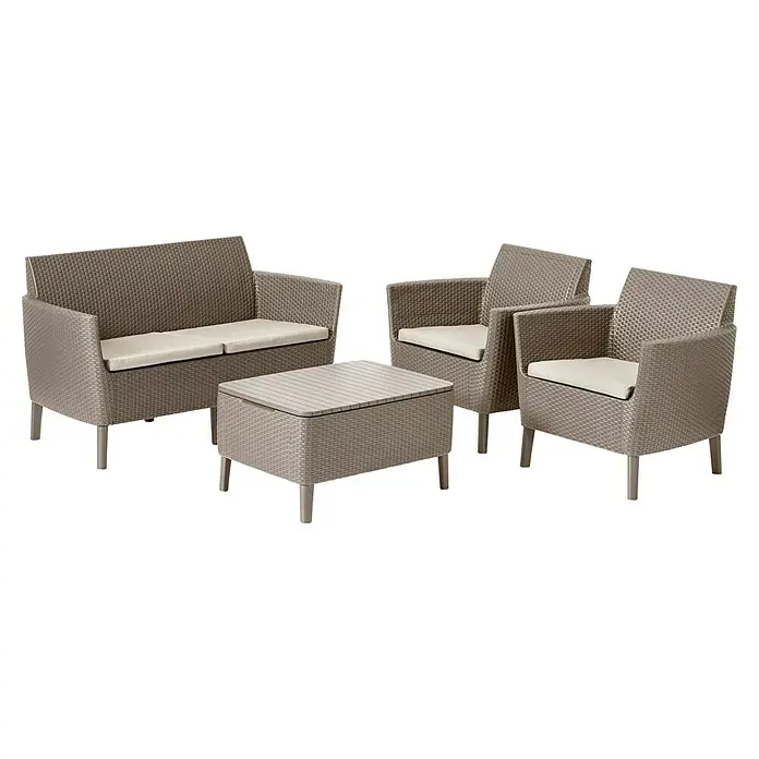 Keter Conjunto de muebles Salemo - 4 pzs., Polipropileno, Taupé - Juego de muebles de jardín con sofá, dos sillones y mesa. El juego está hecho de material tejido y tiene cojines de color crema.