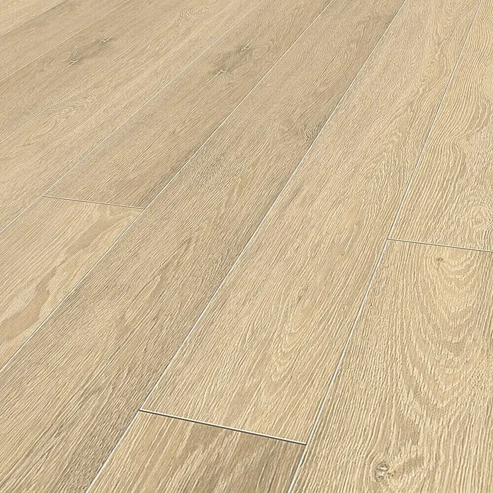 LOGOCLIC Vinylbodenmuster ElementPro Navy Side - 185 x 192 x 4 mm, Landhausdiele - Nahaufnahme von hellem Holzlaminatboden, der ein modernes und elegantes Interieur-Design zeigt. Die Textur bietet Wärme und Stil.