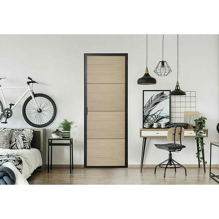 Kit atelier Drehtür Loft Holz District - 880 x 2.005 mm, Rechts - Dieses Bild zeigt eine moderne Innentür mit einem Rahmen in Schwarz und einer Türfüllung in Holzoptik, die dem Raum einen stilvollen Akzent verleiht.
