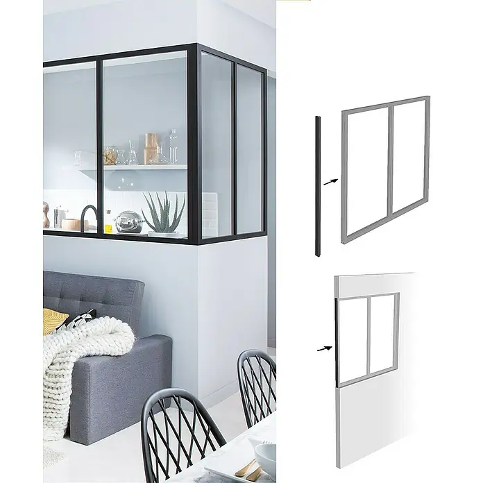 Kit atelier Abschlussprofil - 1.300 mm, Schwarz Sandstruktur - Elegante Raumgestaltung mit einer Glaswand mit schwarzem Rahmen, die Küche und Wohnbereich stilvoll trennt.\n