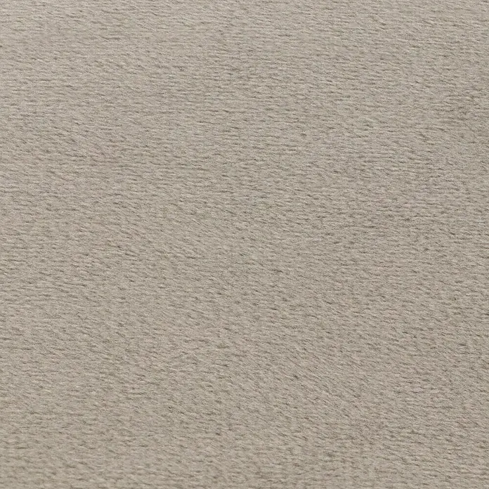 Kissen Finja - Driftwood, 60 x 60 cm, 100 % Polyester - Nahaufnahme von beigem Fleece-Stoff, ideal für Textilien und Handwerksprojekte mit weicher Textur.