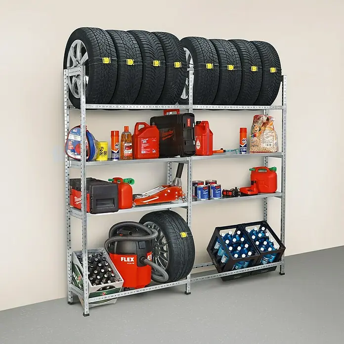 Scholz Reifenregal Anbauelement - H x B x T: 192 x 81 x 32 cm, Traglast pro Träger: 150 kg, Anzahl Böden: 2 Stk., Stecken, Silber - Bild eines Regals voller Reifen, Autopflegeprodukte und Reinigungszubehör in einer Garage oder Werkstatt.