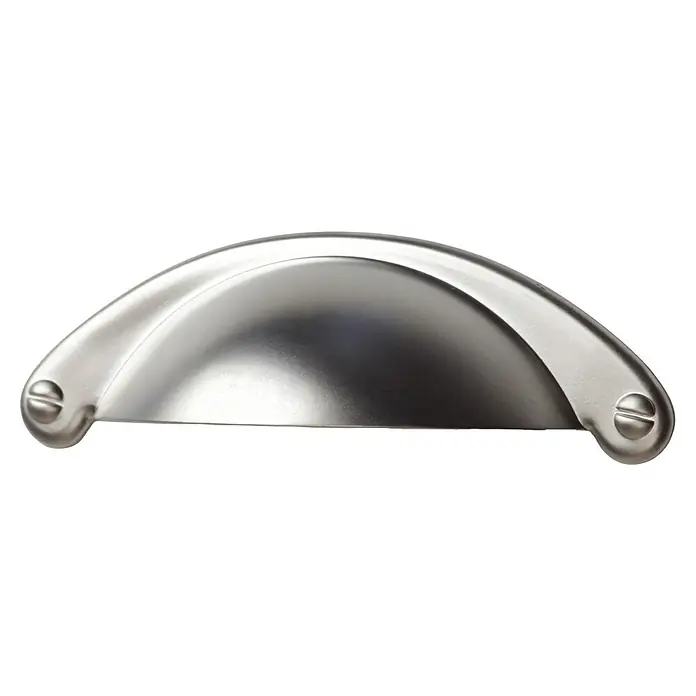 Möbelgriff - Typ Möbelgriff: Muschel, Sonstige, Vernickelt, Höhe: 30 mm - Nahaufnahme eines Schalen-Möbelgriffs aus Metall, ideal für Schubladen und Schränke, in gebürstetem Silber für moderne Akzente.