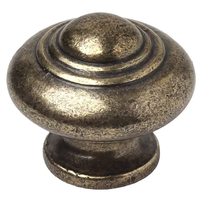 Möbelknopf - Typ Möbelgriff: Knopf, Ø x H: 30 x 26 mm, Sonstige, Verchromt - Nahaufnahme eines bronzefarbenen Möbelknopfes mit dekorativem, mehrstufigem Design auf schwarzem Hintergrund.
