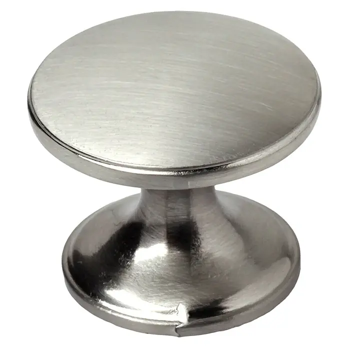 Möbelknopf - Typ Möbelgriff: Knopf, Ø x H: 33 x 27 mm, Sonstige, Vernickelt, Nickel - Nahaufnahme eines runden, gebürsteten Nickel-Möbelknopfs. Ideal für Schränke und Schubladen mit einer eleganten Optik.