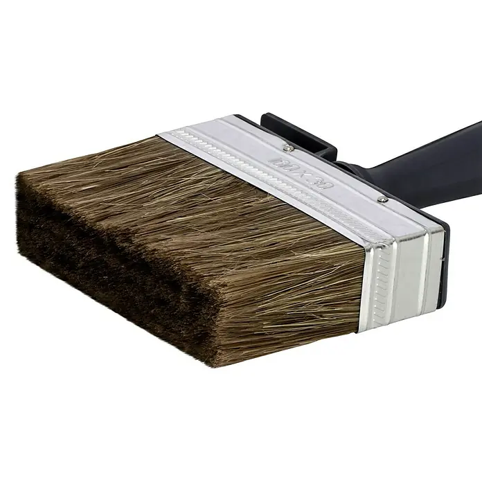 Lasurpinsel-Set - 4 -tlg. - Nahaufnahme eines rechteckigen Naturborstenpinsels mit grauem Griff. Ideal zum präzisen Auftragen von Farbe.