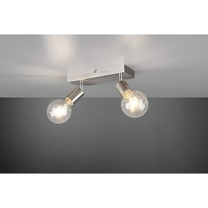 Trio Lighting Regleta Vannes - 40 W, 2 ud., L x An x Al: 9 x 26 x 12 cm, Níquel mate - Primer plano de una moderna lámpara de techo con dos focos ajustables y bombillas redondas. La luminaria está hecha de metal cepillado.