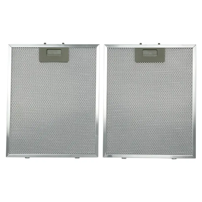 Fettfilter MIZ 3000 - 1 Stk., Passend für: Respekta Schräghaube - Zwei Dunstabzugshaubenfilter aus Metall mit Griffen. Die Filter sind rechteckig und haben eine feine Maschenstruktur zur Fettaufnahme.