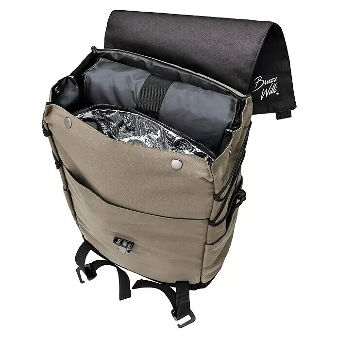 Bruzz Willi Gasgrill BW 1.1 - Wander Edition - Grillfläche (B x T): 39 x 19,5 cm, 3,5 kW, Anzahl Brenner: 1 Stk. - Offener hellbrauner Canvas-Rucksack mit isoliertem Hauptfach, schwarzem Futter und einem gerollten Gegenstand.