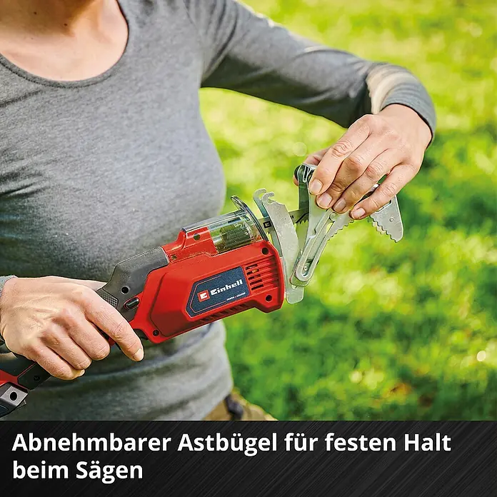 Einhell Power X-Change 18V Akku-Astsäge GE-GS 18/150 Li - Li-Ionen, Ohne Akku, Schwertlänge: 100 mm - Die Einhell Akku-Astsäge im Einsatz: Der abnehmbare Astbügel sorgt für festen Halt beim Sägen und ermöglicht präzise Schnitte.