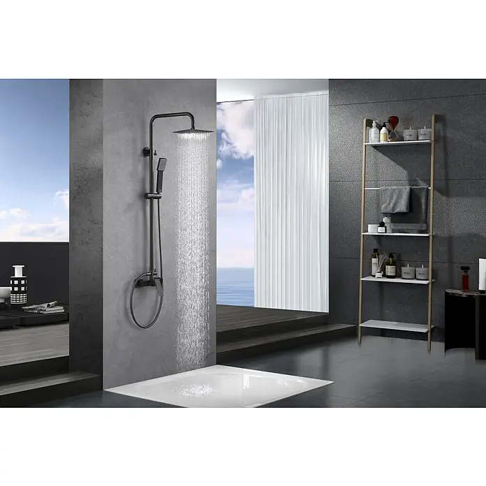 Camargue Adriatic Sistema de ducha - Con grifo monomando, Black gun metal - Elegante baño con un moderno conjunto de ducha negro y una estantería elegante con accesorios de baño. La ducha es un verdadero atractivo.