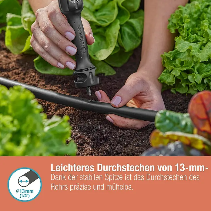 Gardena Micro-Drip Vorstecher - Passend für: Gardena Micro-Drip Artikel & Lochung des Verlegerohres, Kunststoff, Schwarz - Bild einer GARDENA Lochzange zum einfachen Durchstechen von 13-mm-Rohren für eine präzise und mühelose Installation im Garten.