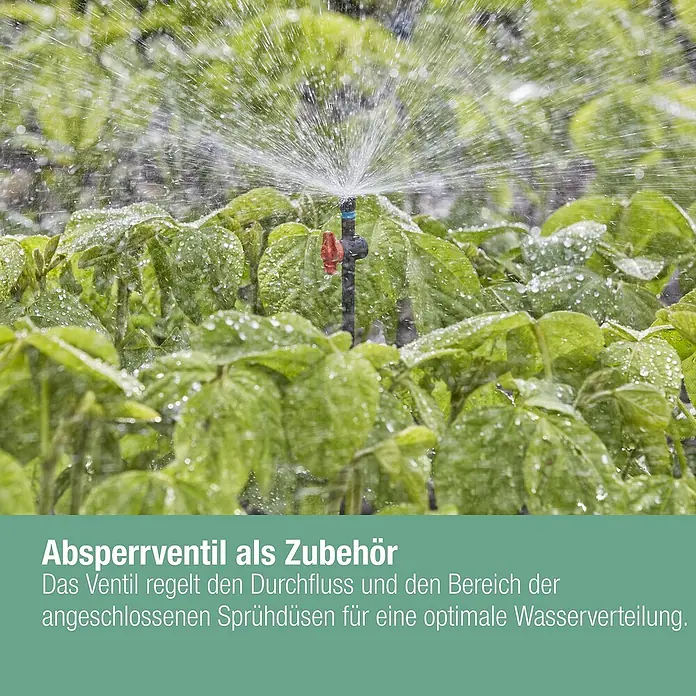 Gardena Micro-Drip Sprühdüse 360° - 5 Stk., 360 ° - Nahaufnahme eines Sprinklers, der Wasser über grüne Pflanzen sprüht.