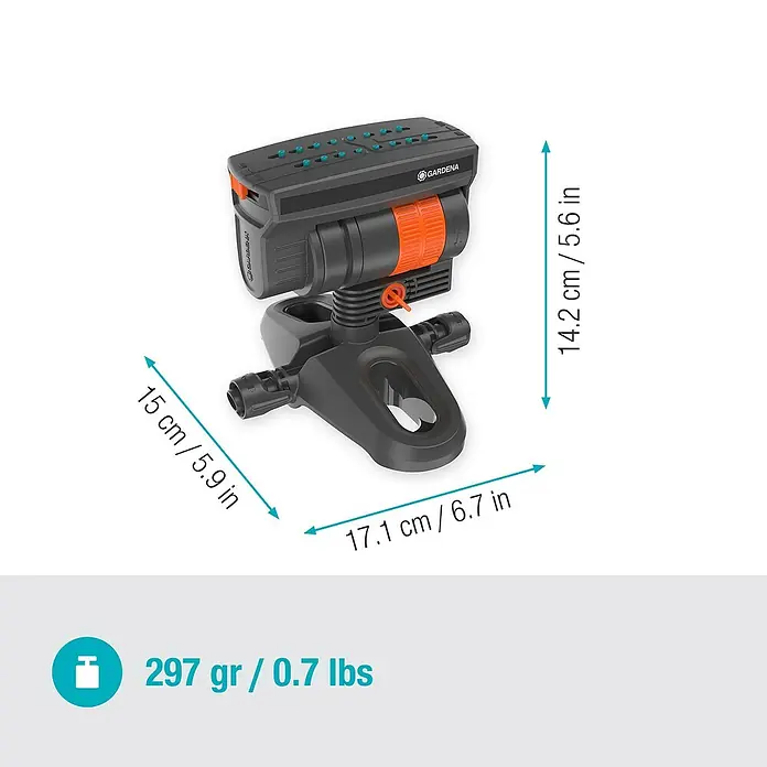Gardena Micro-Drip Viereckregner OS 90 - Max. Regnerfläche: 90 m², Schwarz/Orange - Abbildung eines Gardena Vielflächenregner AquaZoom Compact mit Größenangaben und Gewicht.