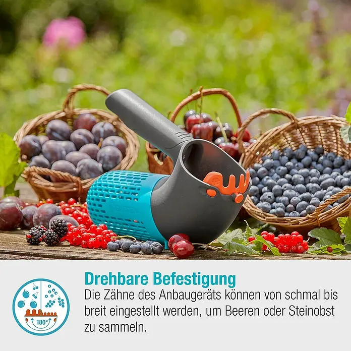Gardena Combisystem Obstpflücker Beerensammler - 27,5 x 10,05 x 20,1 cm - Nahaufnahme eines Beerensammlers von Gardena, umgeben von frisch gepflückten Beeren und Früchten.