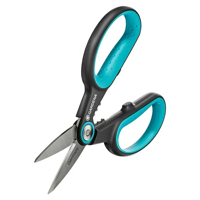 Gardena Schere Herbcut - Geeignet für: Kräuter - Eine Nahaufnahme einer Gardena-Universalschere, ideal zum Schneiden verschiedener Materialien im Garten mit komfortablem Griff und Klingen.
