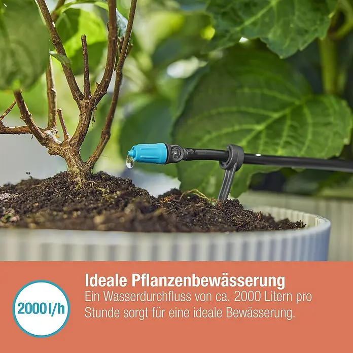 Gardena Micro-Drip Basisgerät 2000 - 1 Stk., Max. Wasserdurchfluss: 2.000 l/h - Nahaufnahme einer automatischen Bewässerungsanlage für Topfpflanzen, die eine effiziente Bewässerungslösung bietet.