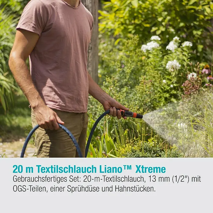 Gardena Gartenschlauch Liano Xtreme Set - 20 m, Schlauchdurchmesser: 13 mm - Mann bewässert Garten mit 20 m Textilschlauch Liano™ Xtreme, einem Set mit OGS-Teilen, Sprühdüse und Hahnstücken.