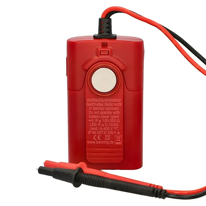 Benning Leitungsprüfer & Durchgangsprüfer Dutest Pro - 6 V - 400 V - Rotes Prüfgerät mit Messleitungen und Warnhinweisen für sichere Bedienung.